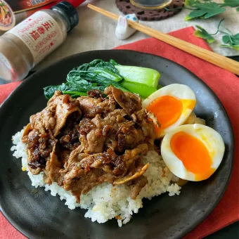 Snapdishの人気料理写真:魯肉飯　ルーローハン