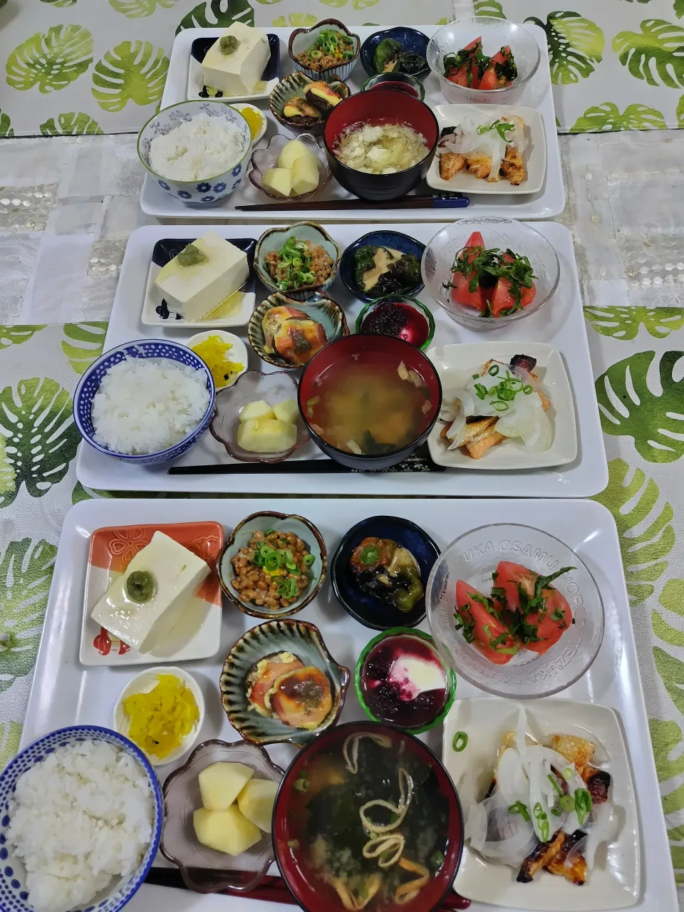 日曜日のお昼定食です✨焼ハラスの玉ねぎ甘酢和え定食です✨|rikako♪。.:＊さん