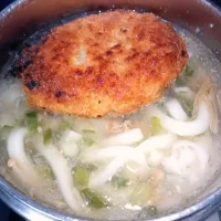 みぞれ仕立てのなめ茸と肉そぼろ入りとろみ付きコロッケうどん|darkbaronさん