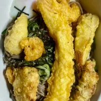 天ぷら冷やし蕎麦|すくらんぶるえっぐさん