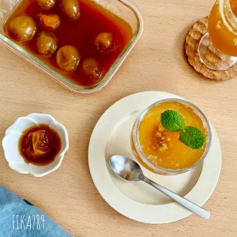 Snapdishの人気料理写真:シュワっとさわやか 炭酸入り梅紅茶ゼリー