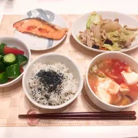 鮭の塩焼き、野菜炒め|さくらまるさん