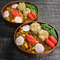 母とムスコのラブラブおソロ♪黒チャーハン＆陳さん焼売弁当|からあげビールさん