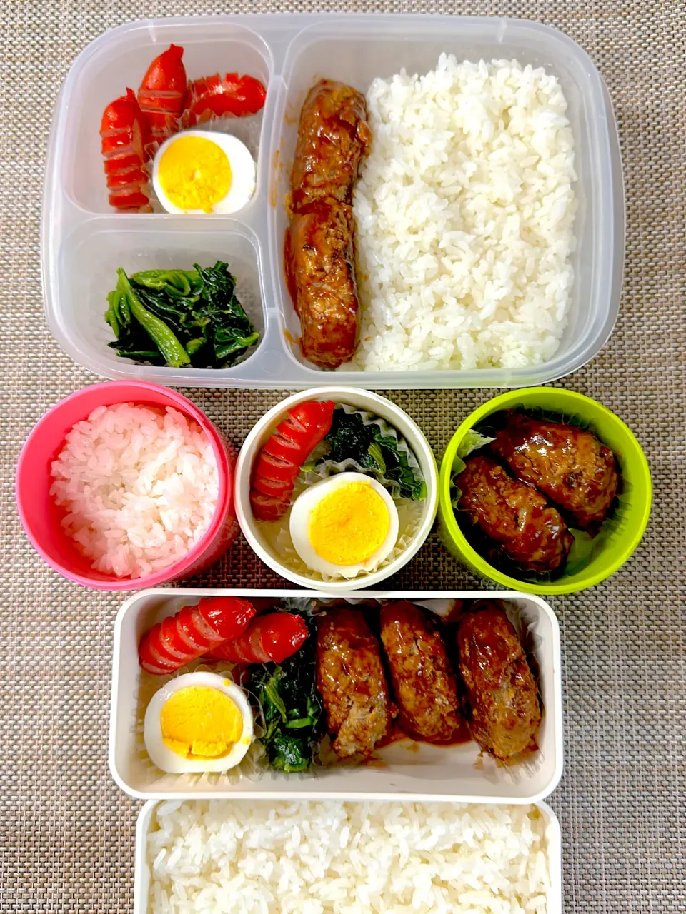 ハンバーグ弁当。旦那さん、娘弁当。|ゆーこ。さん