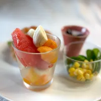 娘の朝ごはんフルーツです。|かっちゃん杉さん