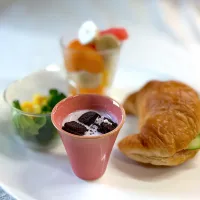 ヨーグルトにオレオ|かっちゃん杉さん