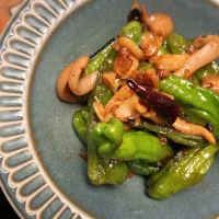 つぶ貝とししとうのエスニック炒め🐚♡