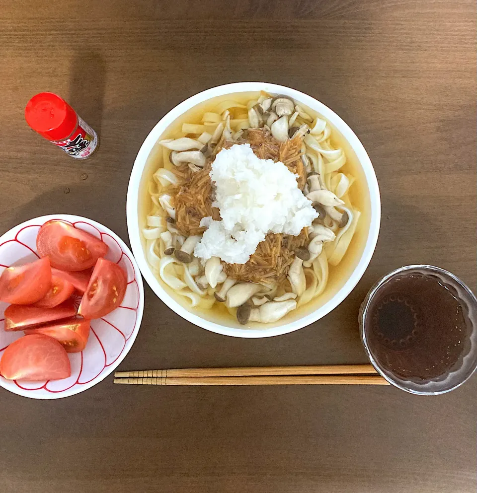 今週木曜に検査入院（一泊）しますが、検査前に下剤を飲むそうなので月火水と腸活メニュー。第ニ弾の今日は食物繊維たっぷりのしめじとなめ茸の冷やしおろしきしめん|なびさん
