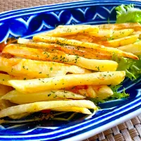 本日のおつまみ🥔堀りたてメークインのフレンチフライ|KANAさん