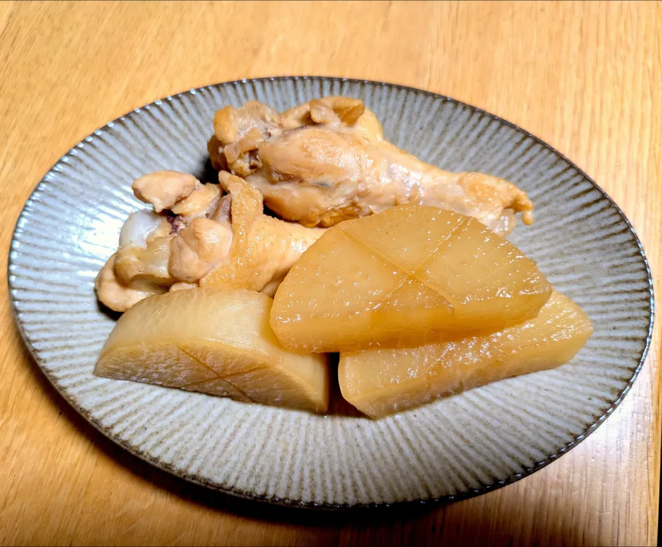 25/06/24　手羽先と大根の煮物|はっさくさん