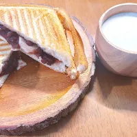 餡子とクリチのホットサンド|ゆうかさんさん