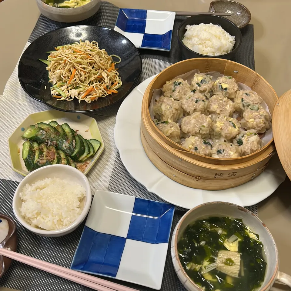 シュウマイ、干豆腐の中華サラダ、ワカメスープ、きゅうり糠漬け|kekekeさん