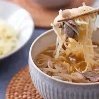 豚バラ肉ともやしの旨辛牛だしつけ麺|ヤマサ醤油公式アカウントさん