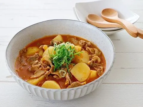 コリアンホットde韓国風肉じゃが|ヤマサ醤油公式アカウントさん