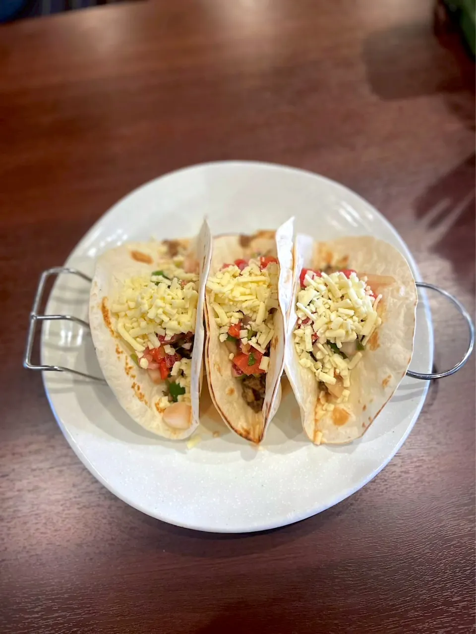 自家製サルサのフレッシュタコス|志龍來さん