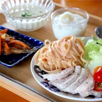 鶏ハム、ヴィシソワーズ、ししゃも南蛮漬け、洋梨ミルクプリン|マユマユさん