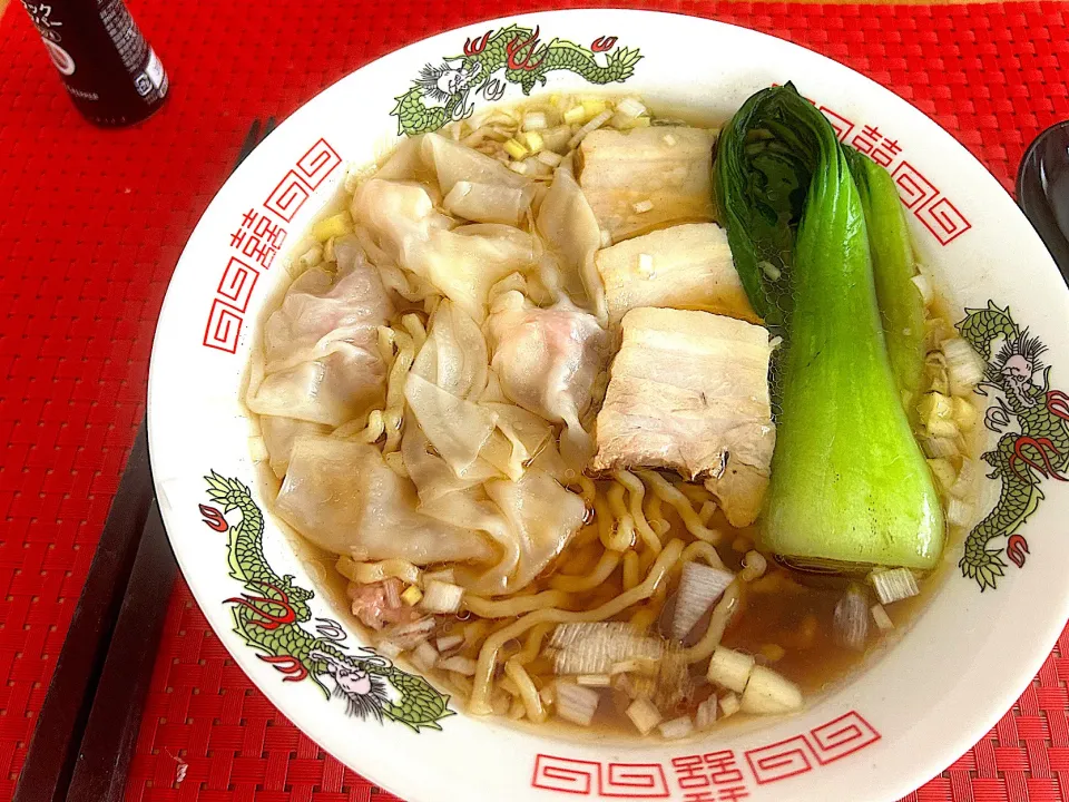 雲呑麺|バイパーJIJIさん