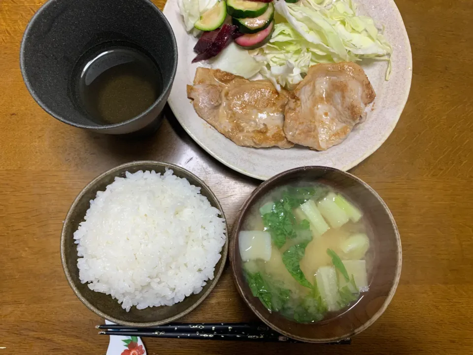 夕食　豚生姜焼き定食|ATさん