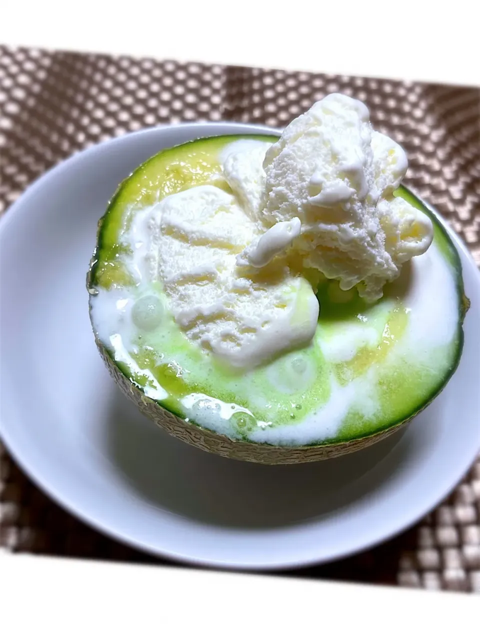 小玉メロン🍈アイス乗せ🍨|ちゃっぴ〜さん