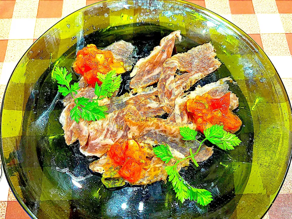 6月26日・［肉屋うたがわ］・②和牛のカルパッチョ（ちょっと塩味が強かったけど😂ビール🍺のお供に最高⁉️）|山勝さん