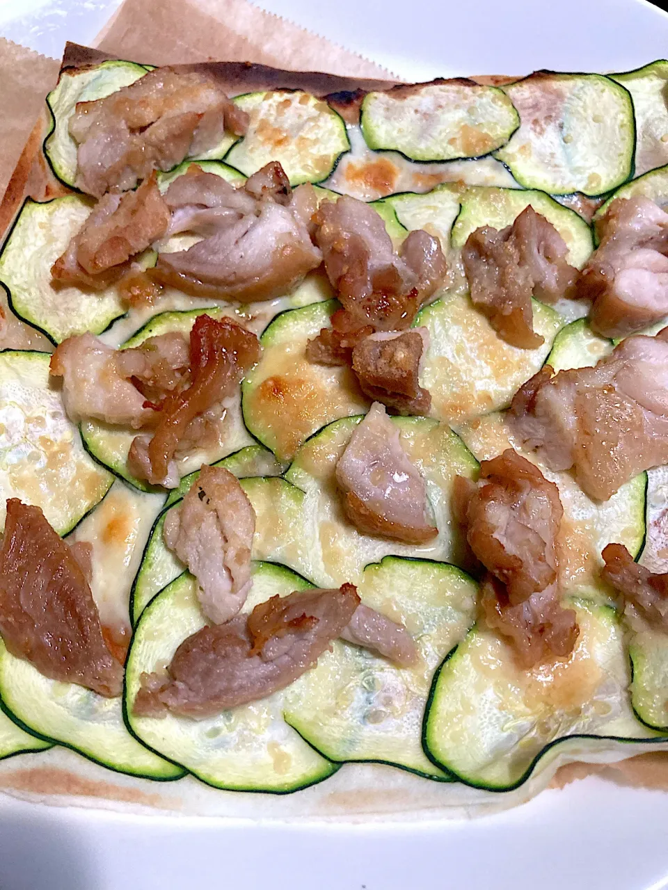 ズッキーニとチキンの和風ピザ風|CHIZUさん