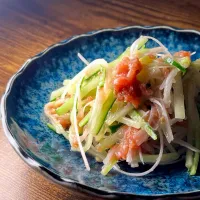 💫レシピ💫きゅうりと白ネギの細糸梅肉和え|biskesさん