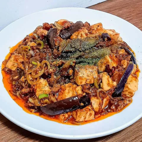 「四川豆板醤」を使ってみたSnapdishの料理・レシピ写真:【自作安定🎯】辛口！四川ダブル麻婆（豆腐&茄子）🍻