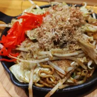 スキレットで鉄板焼きそば|kamekameさん