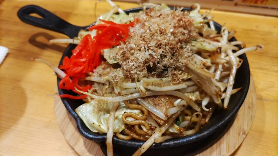 スキレットで鉄板焼きそば|kamekameさん