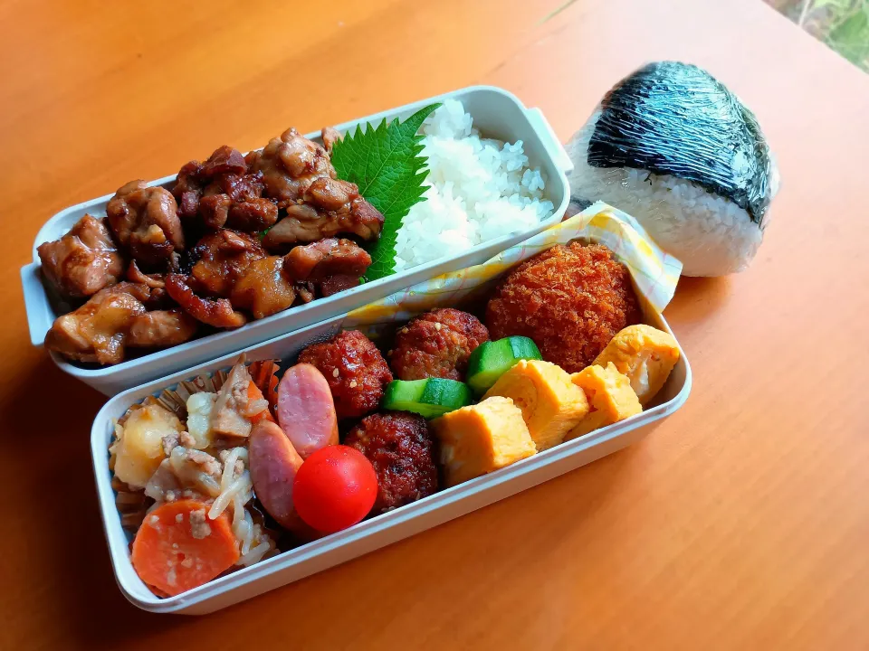 次男弁当&おにぎり|tamagomagomagoさん