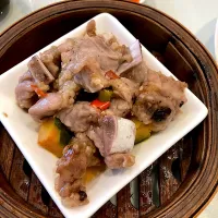 香港傳奇 浅草店　スペアリブの豆豉炒め|よだみなさん