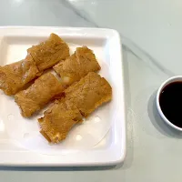 香港傳奇 浅草店　海老入り湯葉揚げ|よだみなさん