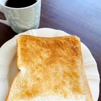 バターなの代わりに米油でシュガートースト🍞|とっしぃさん