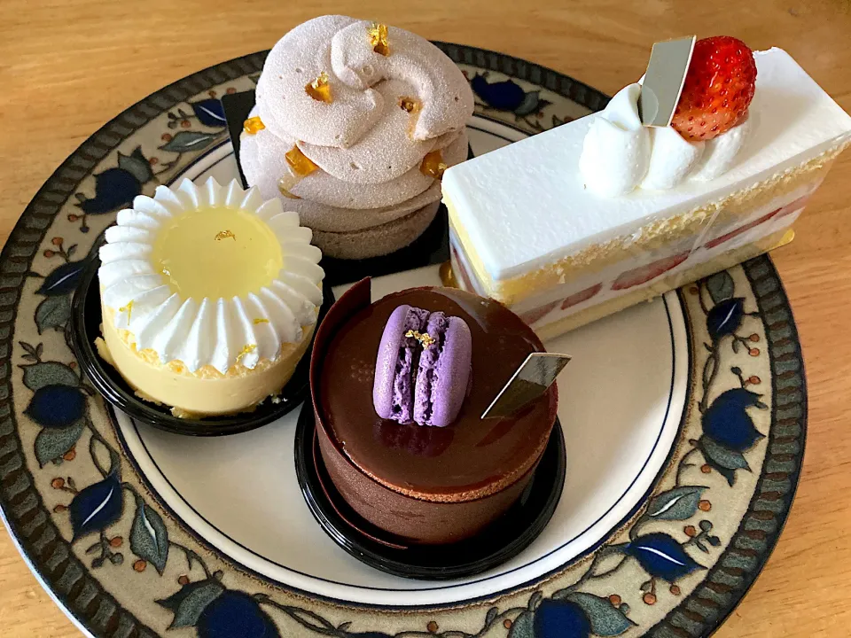 バースデーケーキ達🍰by Patisserie au fil du jour|さくたえさん