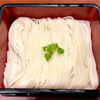 鹿児島にて・［黒豚料理あぢもり・特選黒しゃぶコース］・⑦〆のうどん 😋✨（ちょと茹で過ぎて💦やわやわになってしまいました🤣）