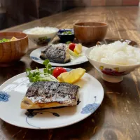 鰆の粕漬け焼で和な朝定食（親方定食）