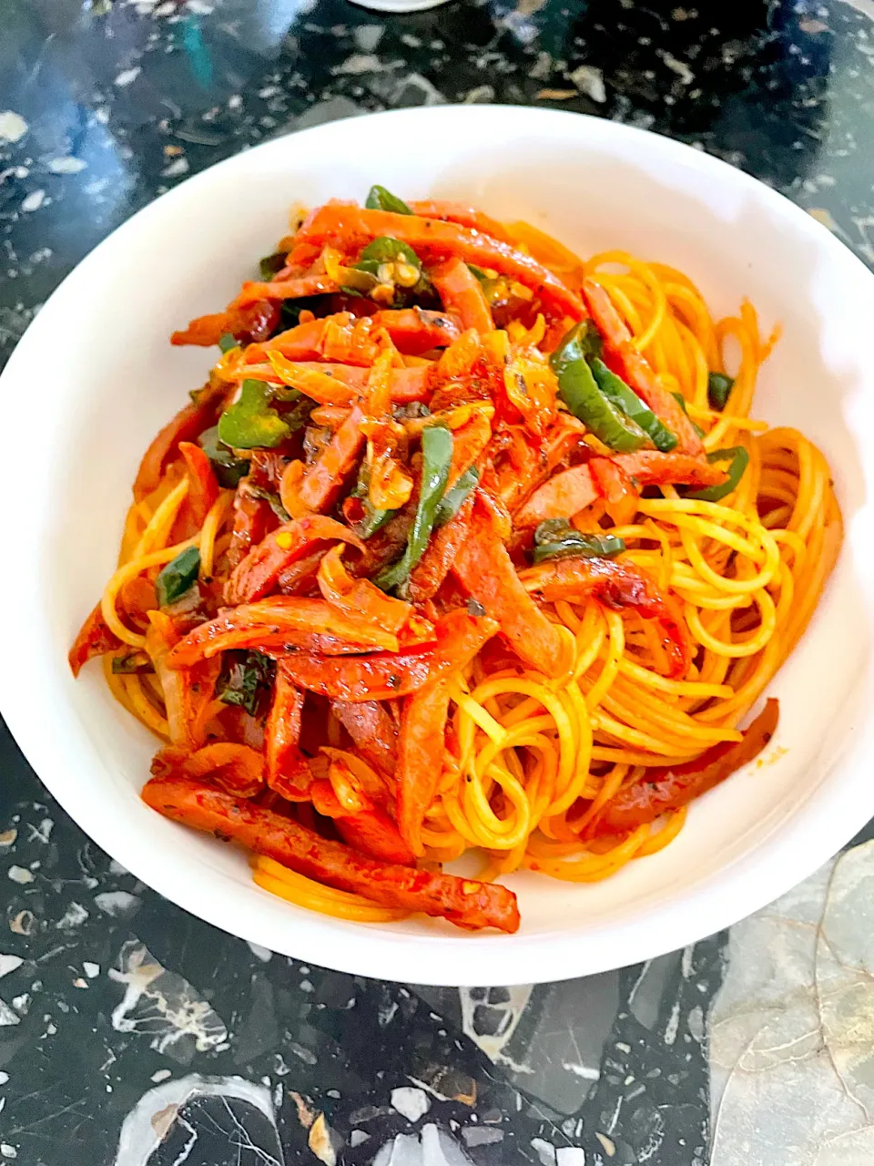 ソーセージのパスタ|団長さん