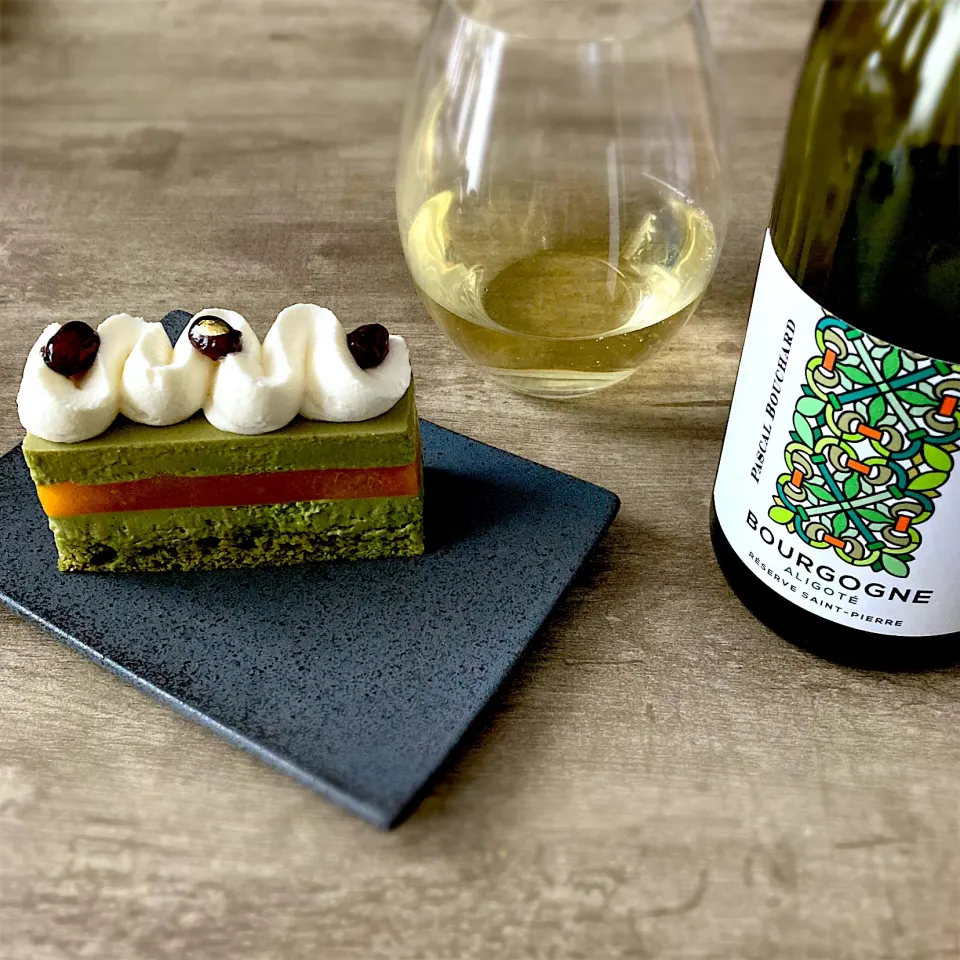 ＊アリゴテペアリングスイーツは緑茶とマンゴージュレケーキ|tukkyさん