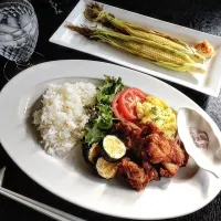 唐揚げとヤングコーンのおうちランチ