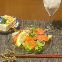サーモンサラダ　芋焼酎ソーダ割り❤️| miyuki🌱さん
