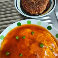 豚ひき肉ペッパーバーグとかに玉