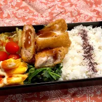 2025.6.30 息子弁当　◎チキンカツ　◎ほうれん草塩昆布和え　◎グリルポテトカレー味　◎卵焼き|goroさん