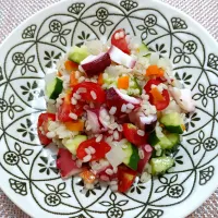 たこともち麦のサラダ