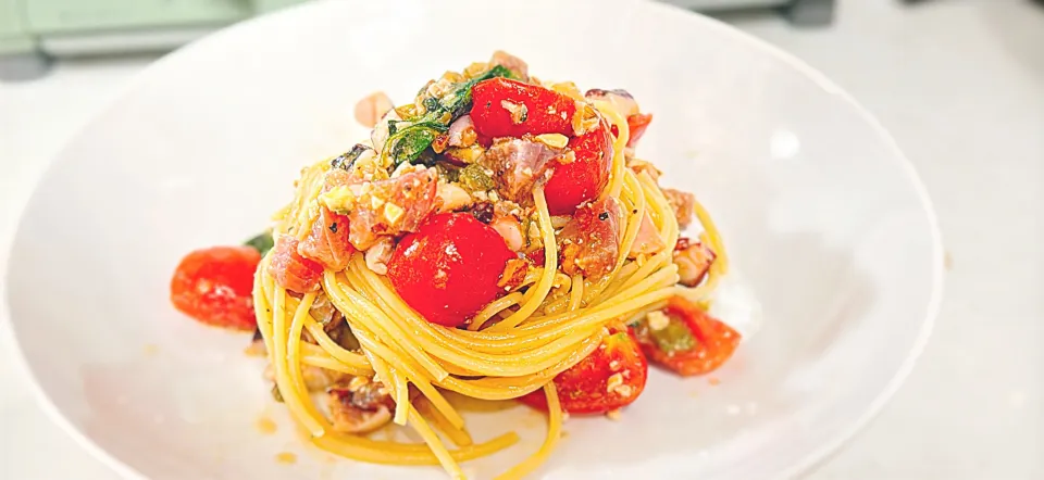 ナッツ香る魚介のごちそうパスタ|ta2ya_ta2yaさん