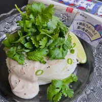 ベトナムの香り 豆腐ソースの素麺