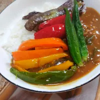 牛ミンチの揚げ夏野菜カレーです✨