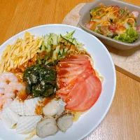冷やし中華はじめました😊醤油でもゴマでもなく、味噌！もう1品は緑のカリフラワーとベーコンのマヨチーズ焼き|naoさん