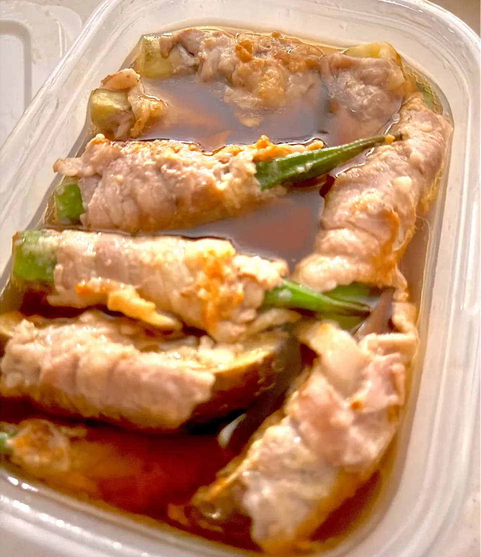 雑だけどw🤭　茄子とオクラの肉巻き|Megさん