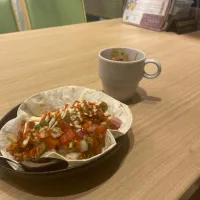 自家製のタコスとガンボのセット|志龍來さん