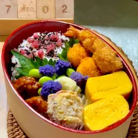 №43  お弁当　ミニトマトも赤ピーマンもパプリカも無かった。無い無い無いが、紫に頑張ってもらった朝。|こげちぃさん